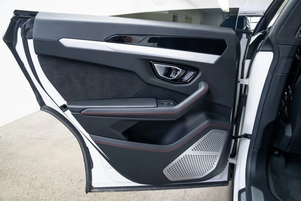 2020 Lamborghini Urus - Image 22 of 29