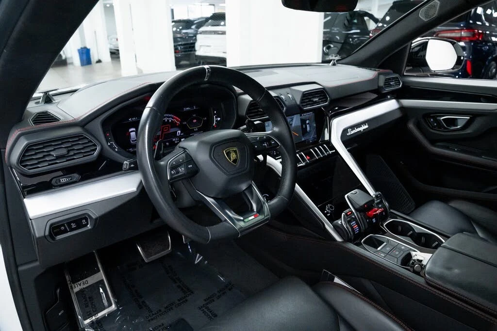 2020 Lamborghini Urus - Image 21 of 29