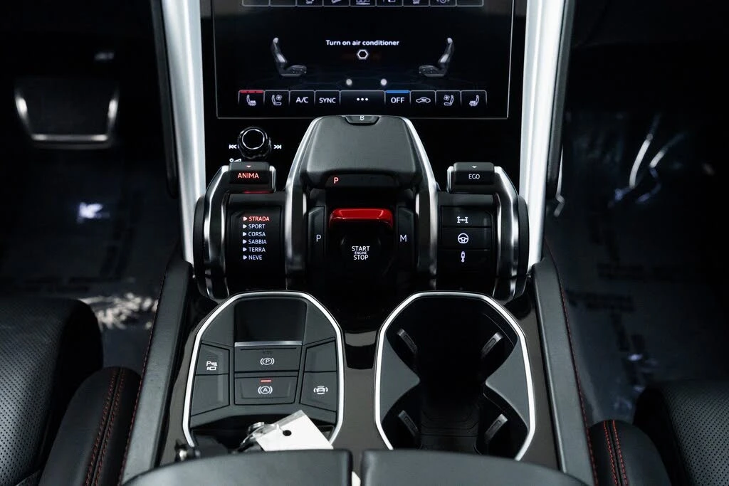 2020 Lamborghini Urus - Image 14 of 29