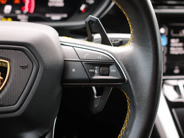 2020 Lamborghini Urus - Image 21 of 31