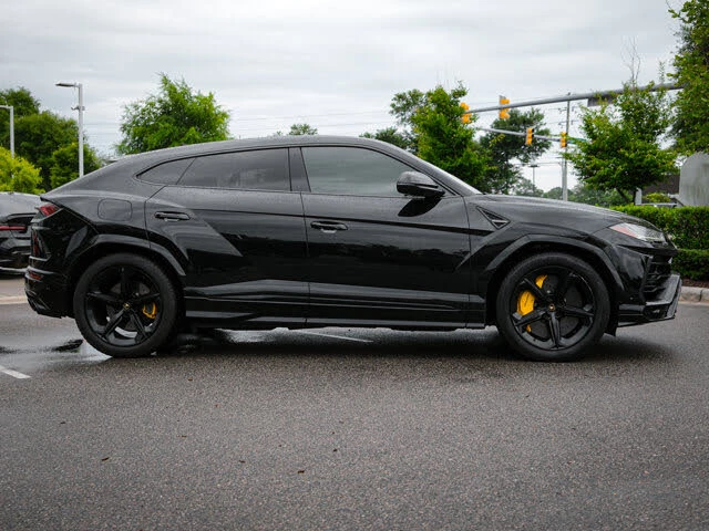 2020 Lamborghini Urus - Image 10 of 31