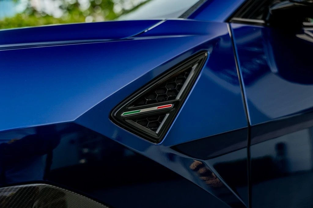 2020 Lamborghini Urus - Image 13 of 21