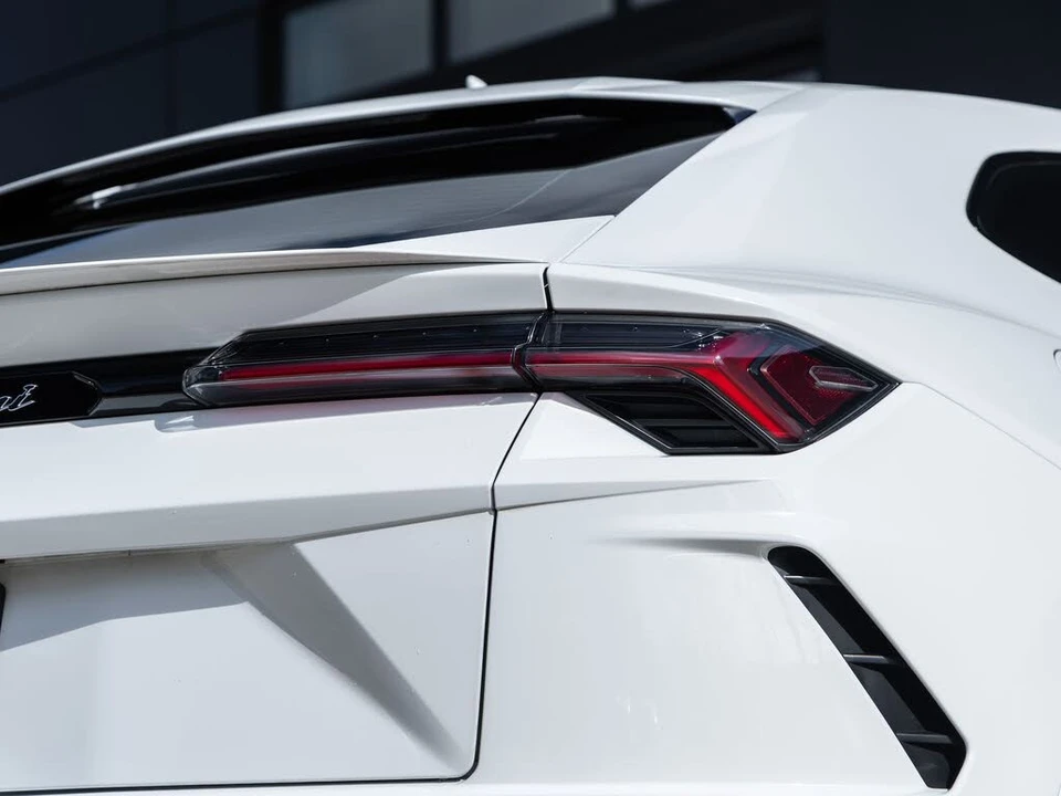 2020 Lamborghini Urus - Image 14 of 31