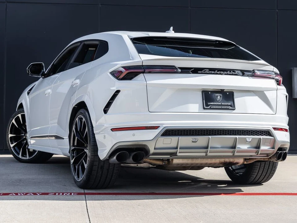 2020 Lamborghini Urus - Image 6 of 31