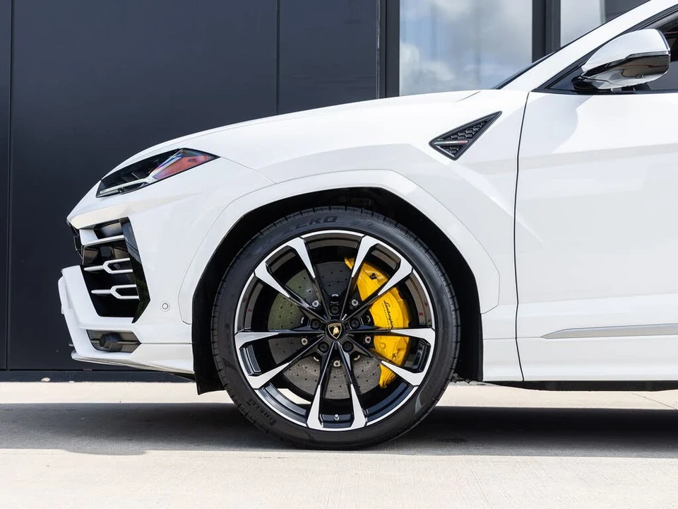 2020 Lamborghini Urus - Image 11 of 31
