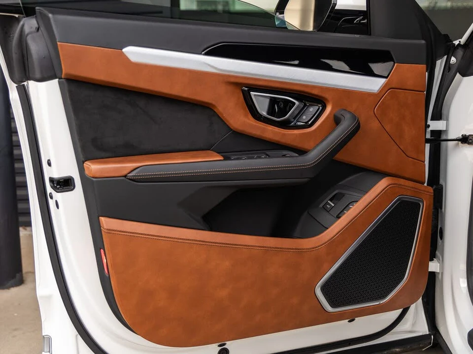 2020 Lamborghini Urus - Image 21 of 31