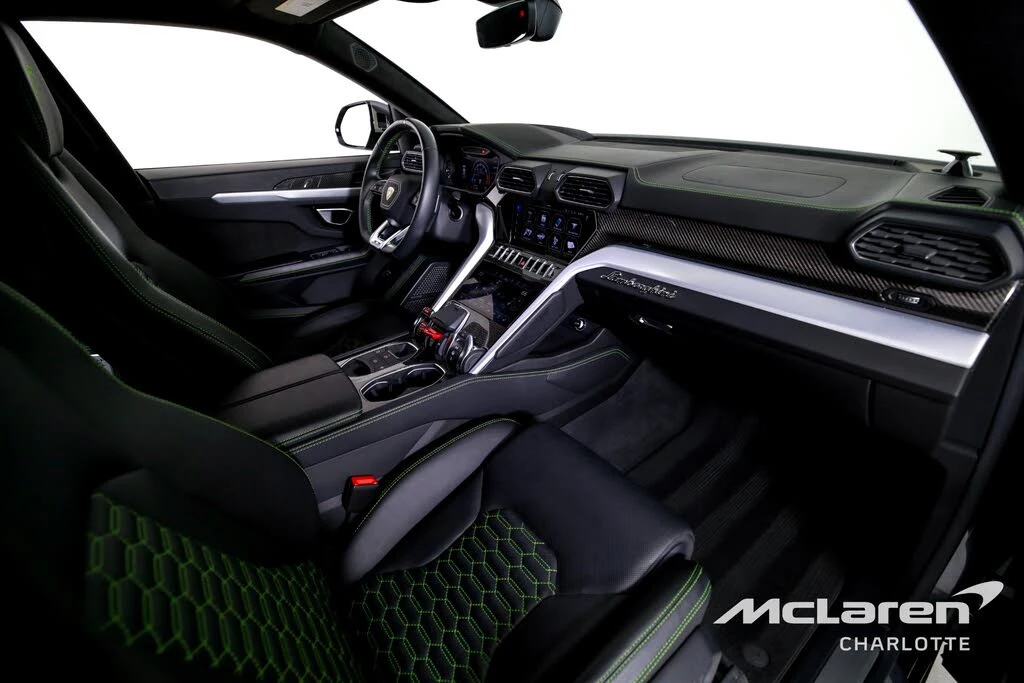 2020 Lamborghini Urus - Image 29 of 31
