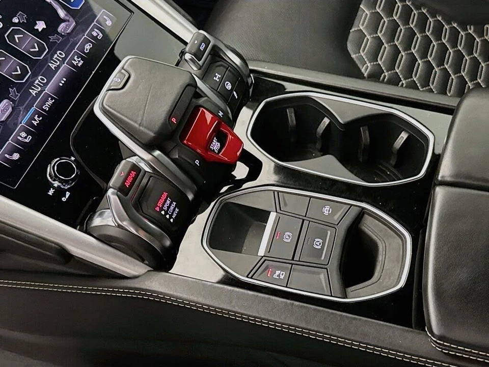 2020 Lamborghini Urus - Image 17 of 31