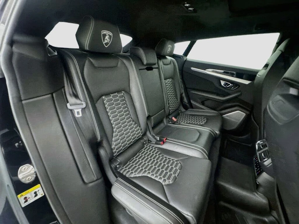 2020 Lamborghini Urus - Image 29 of 31