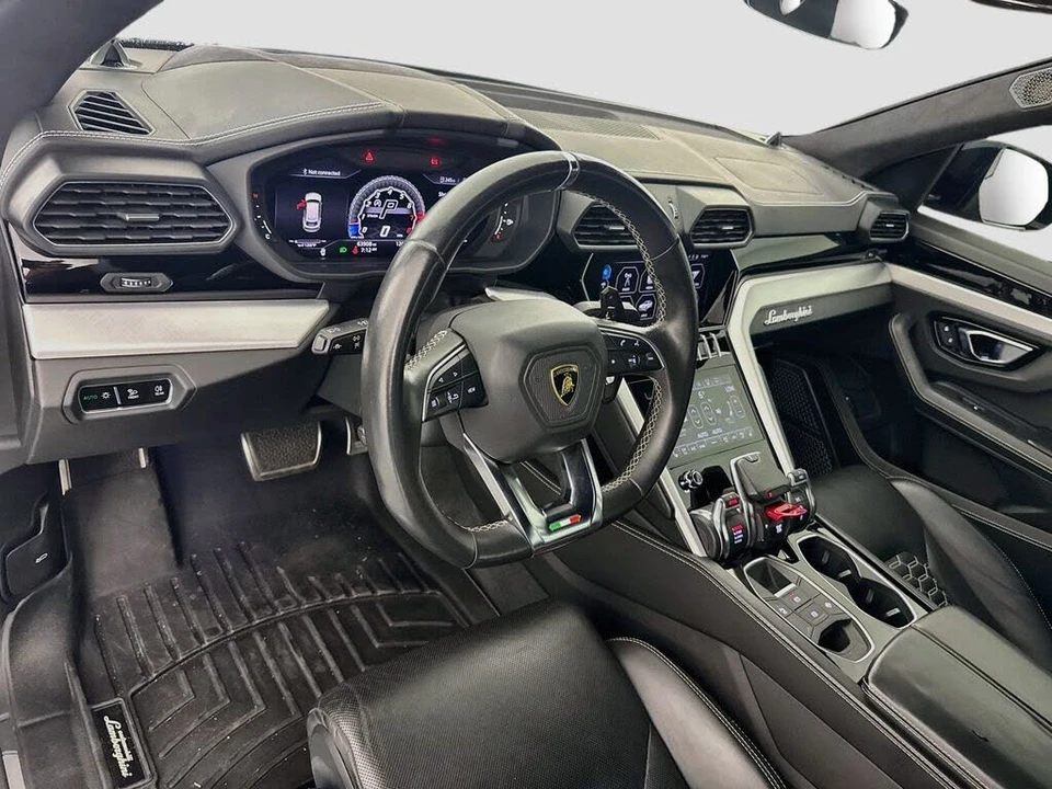 2020 Lamborghini Urus - Image 9 of 31