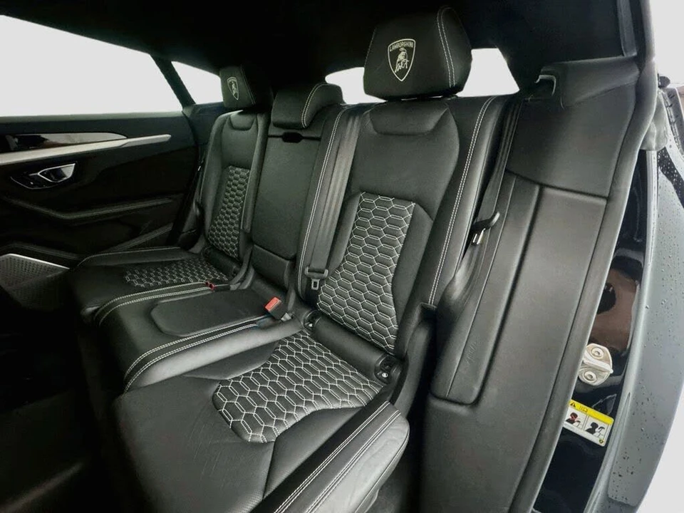 2020 Lamborghini Urus - Image 26 of 31
