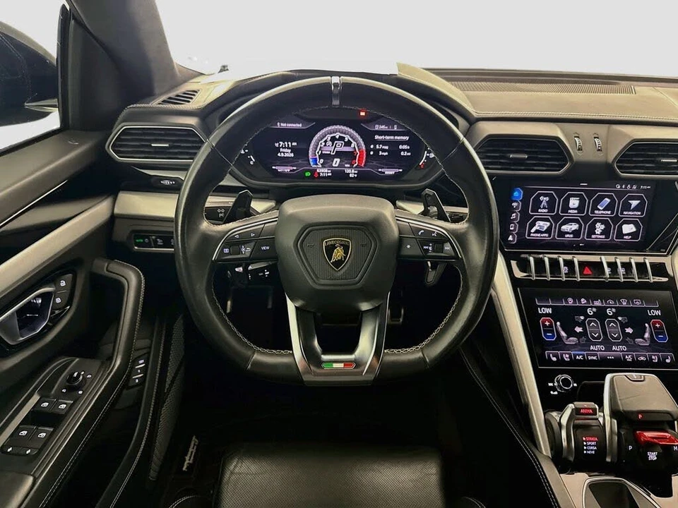 2020 Lamborghini Urus - Image 24 of 31