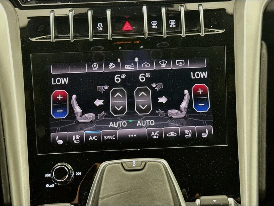2020 Lamborghini Urus - Image 16 of 31
