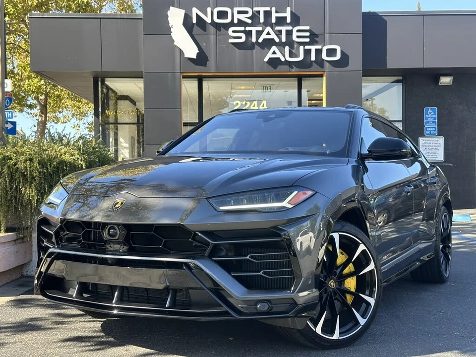 2020 Lamborghini Urus - Image 2 of 30