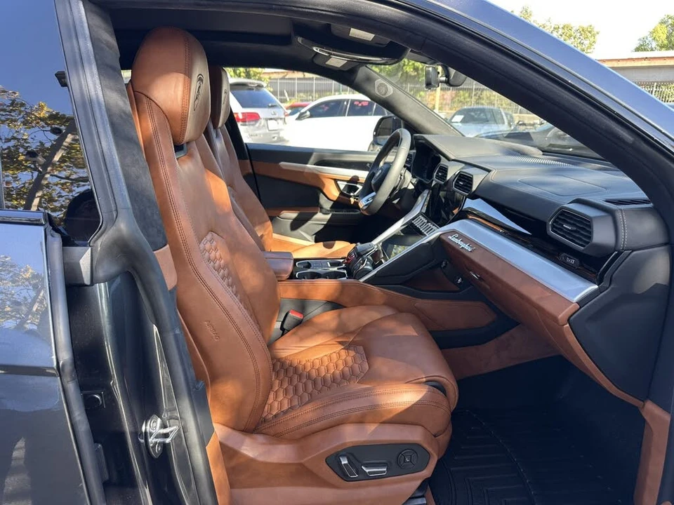 2020 Lamborghini Urus - Image 20 of 30