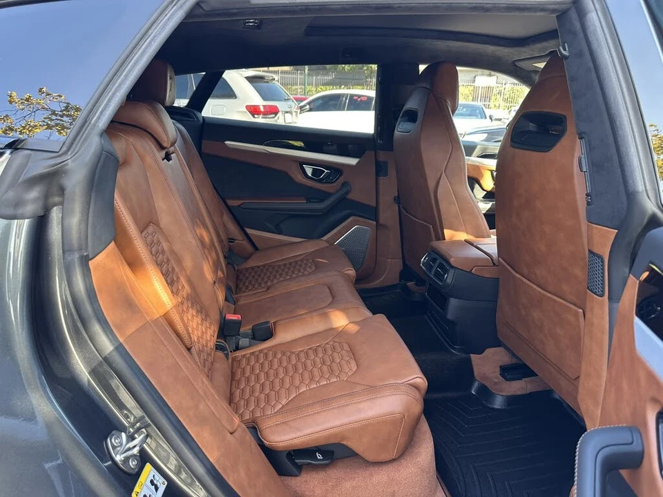 2020 Lamborghini Urus - Image 22 of 30