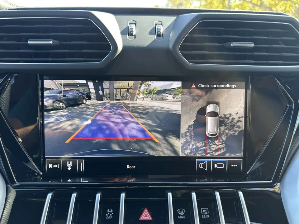 2020 Lamborghini Urus - Image 26 of 30