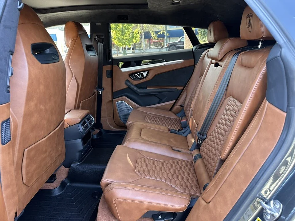 2020 Lamborghini Urus - Image 23 of 30