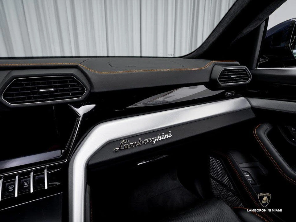 2020 Lamborghini Urus - Image 28 of 31
