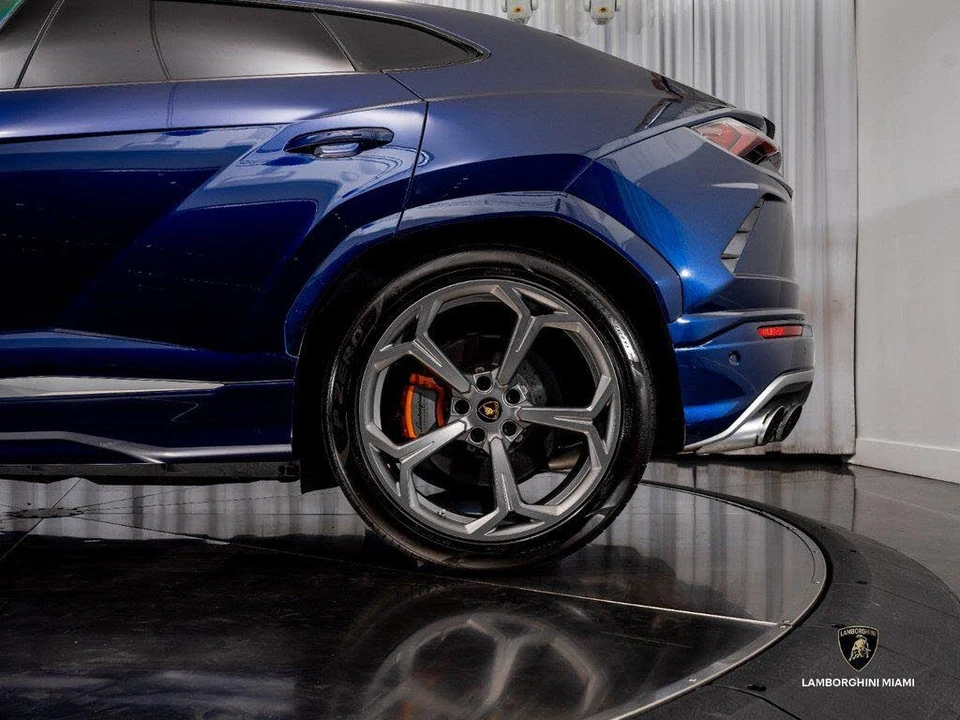 2020 Lamborghini Urus - Image 8 of 31