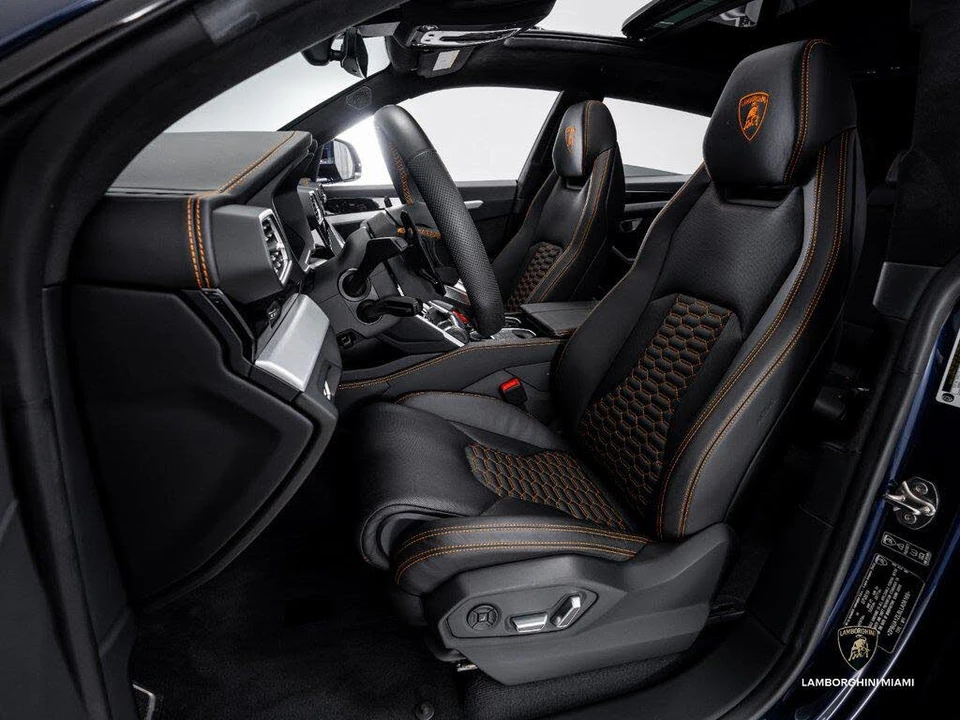 2020 Lamborghini Urus - Image 29 of 31