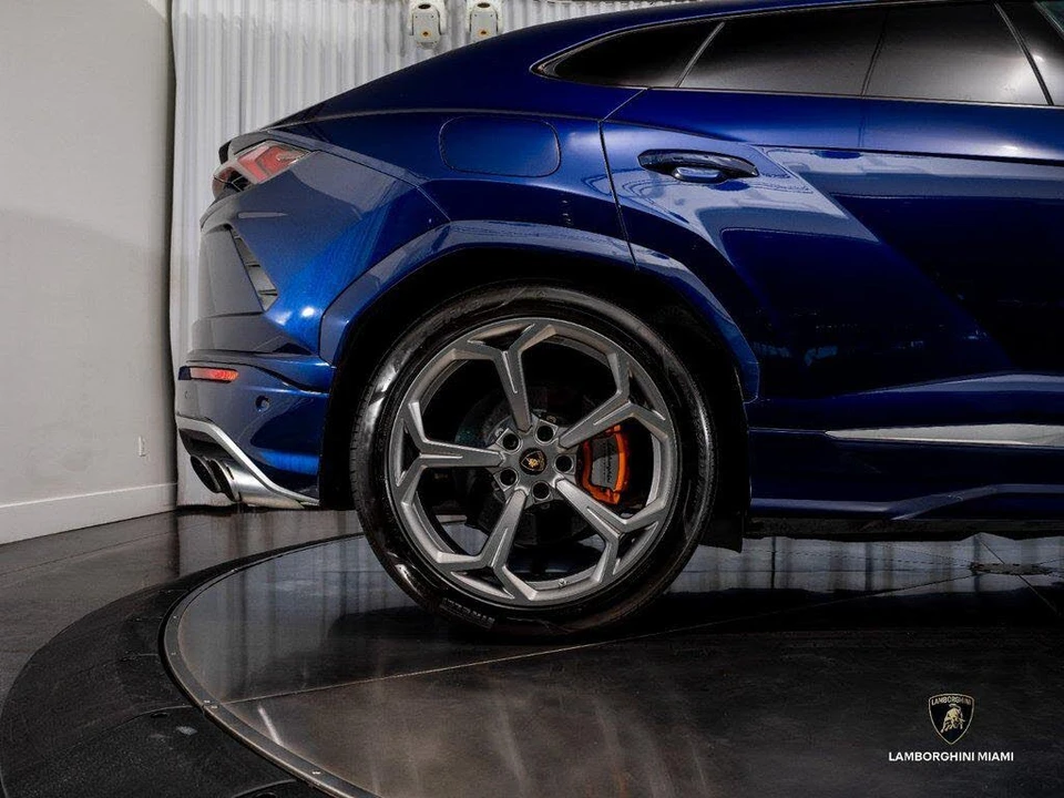 2020 Lamborghini Urus - Image 16 of 31