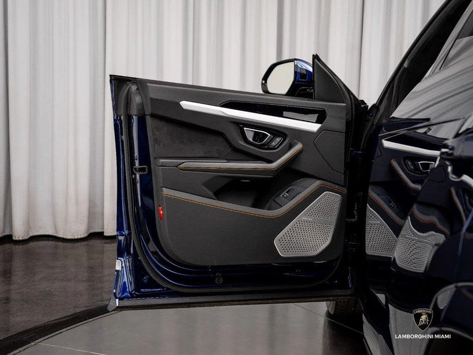 2020 Lamborghini Urus - Image 19 of 31