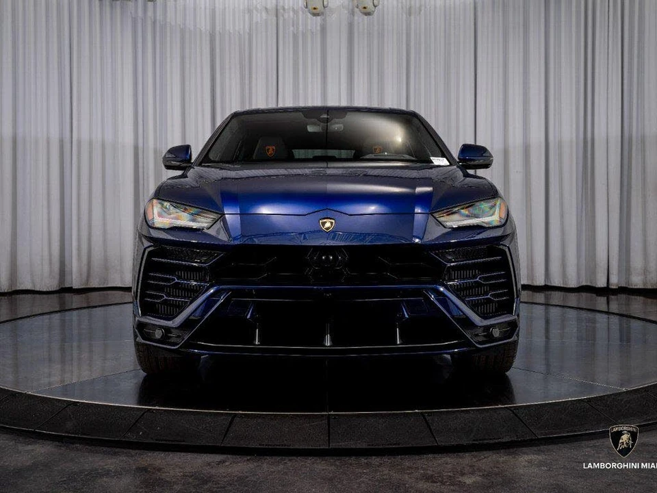 2020 Lamborghini Urus - Image 2 of 31