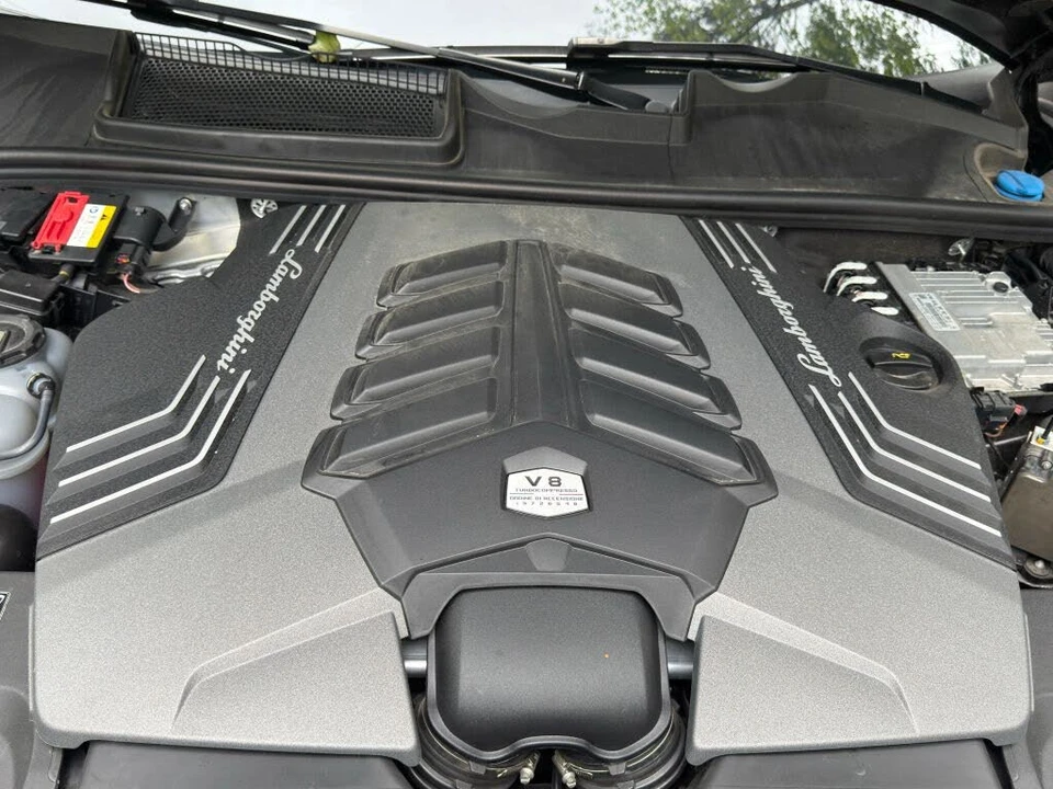 2020 Lamborghini Urus - Image 26 of 29