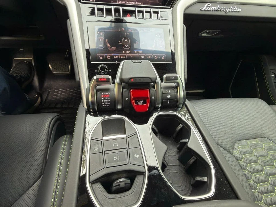 2020 Lamborghini Urus - Image 19 of 29