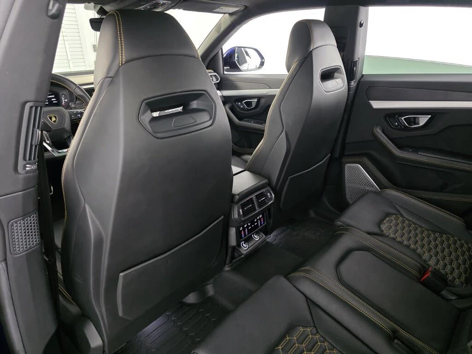 2020 Lamborghini Urus - Image 12 of 27