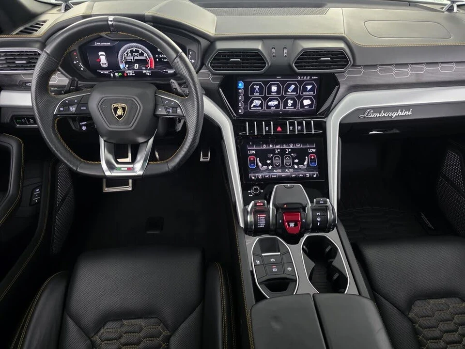 2020 Lamborghini Urus - Image 10 of 27