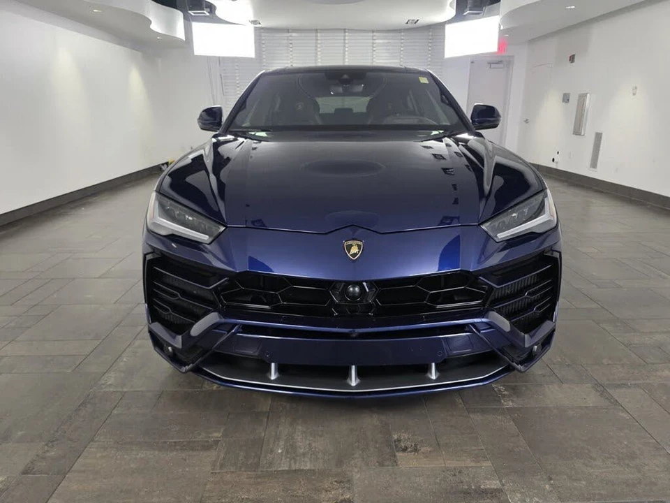 2020 Lamborghini Urus - Image 2 of 27