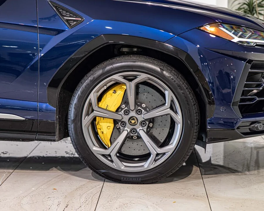 2020 Lamborghini Urus - Image 10 of 31