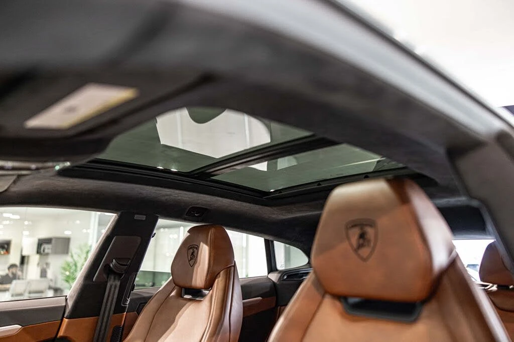 2020 Lamborghini Urus - Image 18 of 31