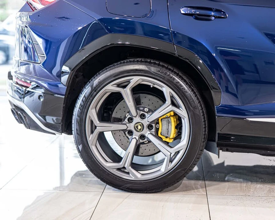 2020 Lamborghini Urus - Image 11 of 31