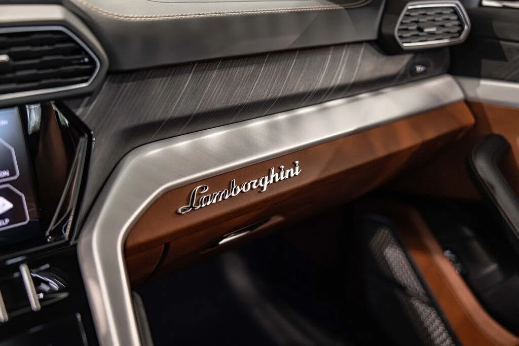 2020 Lamborghini Urus - Image 29 of 31