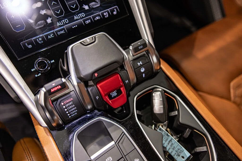 2020 Lamborghini Urus - Image 27 of 31