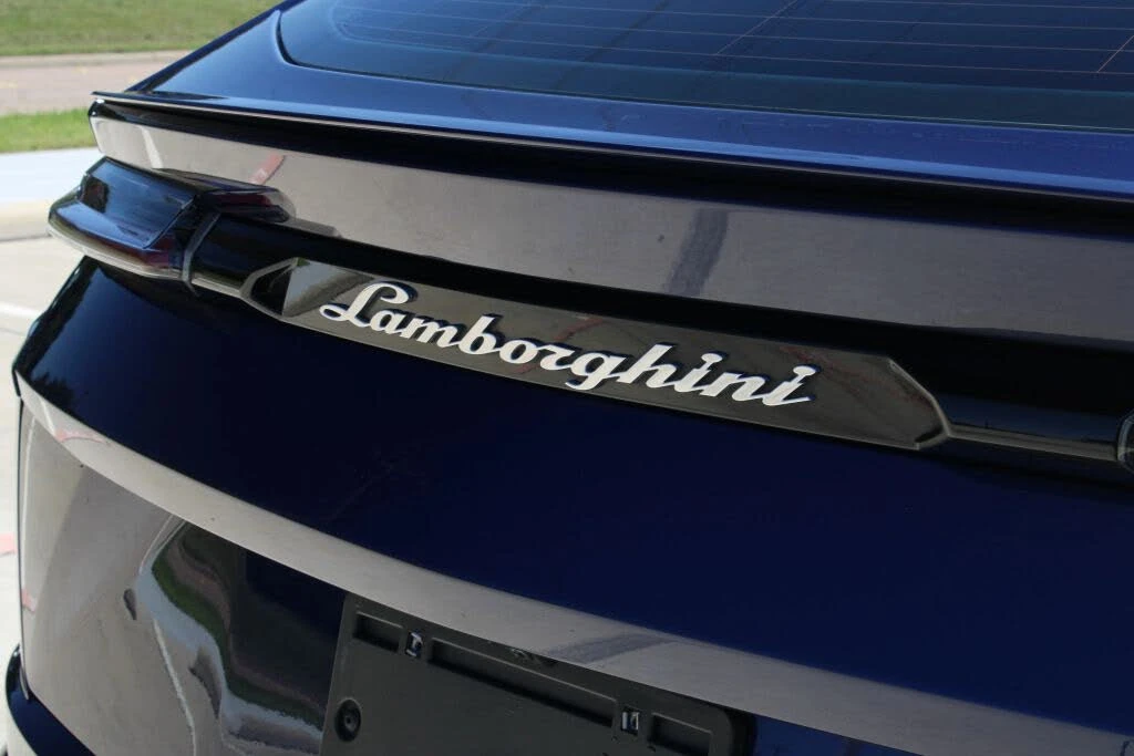 2020 Lamborghini Urus - Image 8 of 31