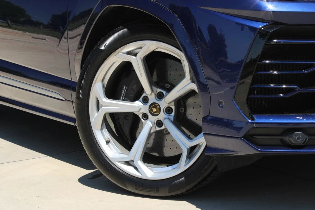 2020 Lamborghini Urus - Image 13 of 31