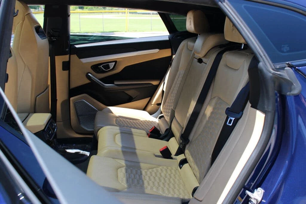 2020 Lamborghini Urus - Image 30 of 31