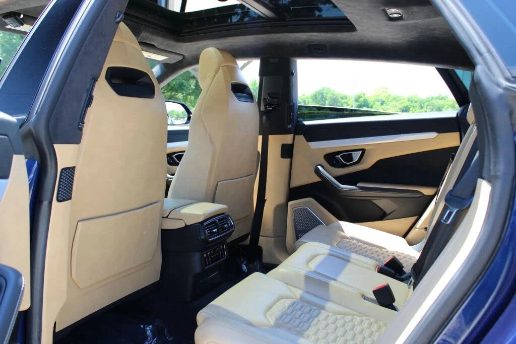 2020 Lamborghini Urus - Image 31 of 31