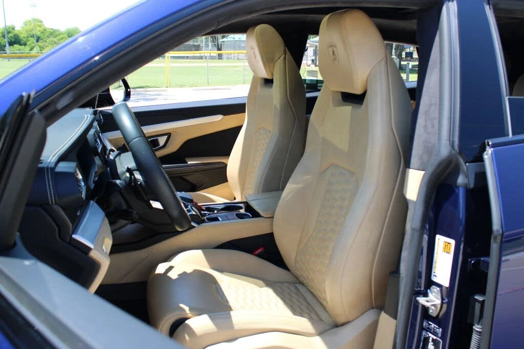 2020 Lamborghini Urus - Image 18 of 31