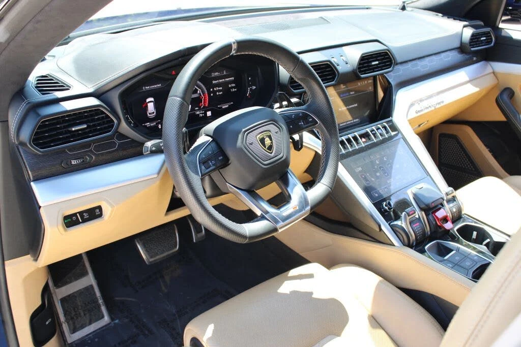 2020 Lamborghini Urus - Image 19 of 31