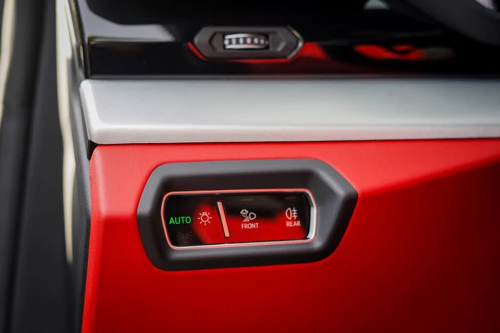 2020 Lamborghini Urus - Image 17 of 20