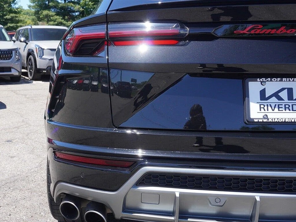 2020 Lamborghini Urus - Image 15 of 31