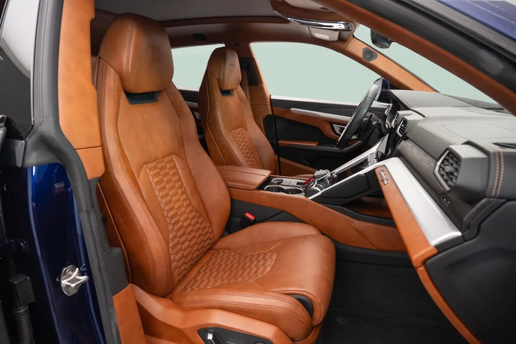 2020 Lamborghini Urus - Image 12 of 24