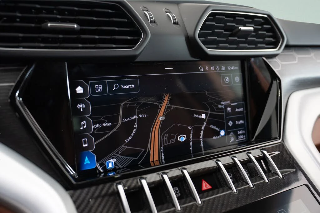 2020 Lamborghini Urus - Image 20 of 24