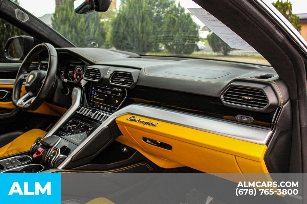 2020 Lamborghini Urus - Image 24 of 31