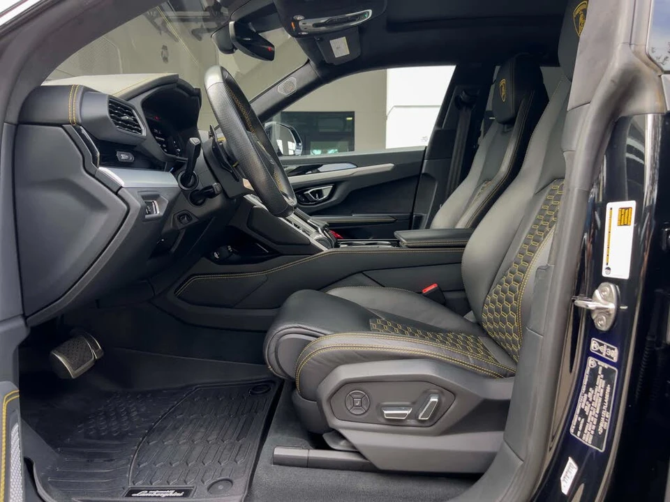 2020 Lamborghini Urus - Image 21 of 31